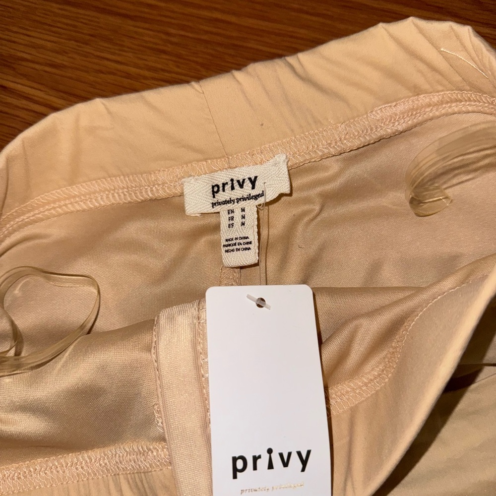 Cream Ruched Mini Skirt - Picture 3 of 8